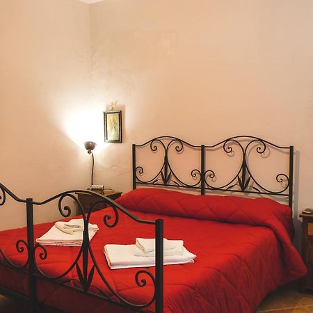 Rocher House Cefalu Apartment ภายนอก รูปภาพ