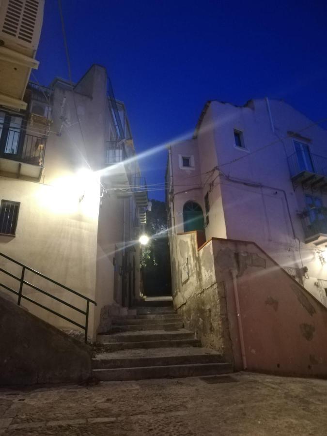 Rocher House Cefalu Apartment ภายนอก รูปภาพ