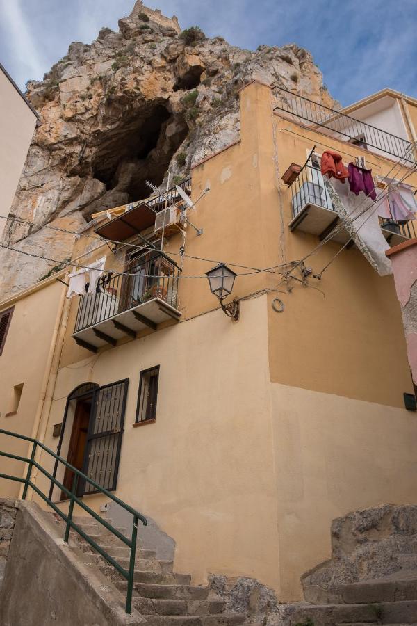 Rocher House Cefalu Apartment ภายนอก รูปภาพ